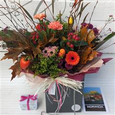 Norfolk Thanksgiving Bouquet, Card &amp;Truffles